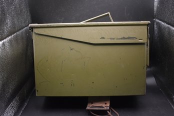 Vintage US Army Ammo Can Painted