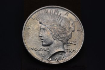 1924 Peace Dollar Uncirculated Coin %90 Silver MS63