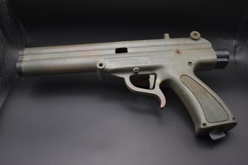 Original Vintage Splat Master Paint Ball Pistol With Holder