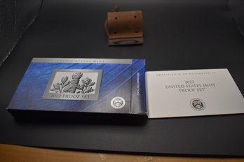 2022 S US Mint Proof Set With American Innovation Quarters With COA