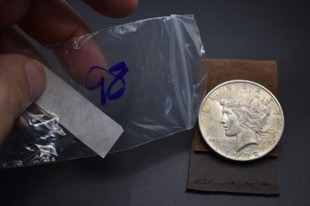 1922  Peace Dollar %90 Silver Coin AU45