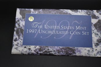 1997 US Mint Uncirculated Coin Set Denver And Philadelphia