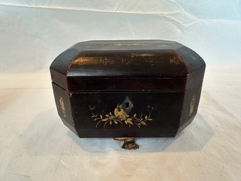 Antique Chinese Export Lacquered Tea Caddy