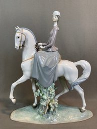 Lladro 'Woman On Horse' Equestrian Figurine (Model #4516)  Fulgencio Garcia, 1970