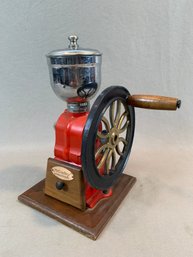 Mr. Dudley International Cast Iron Pepper Mill