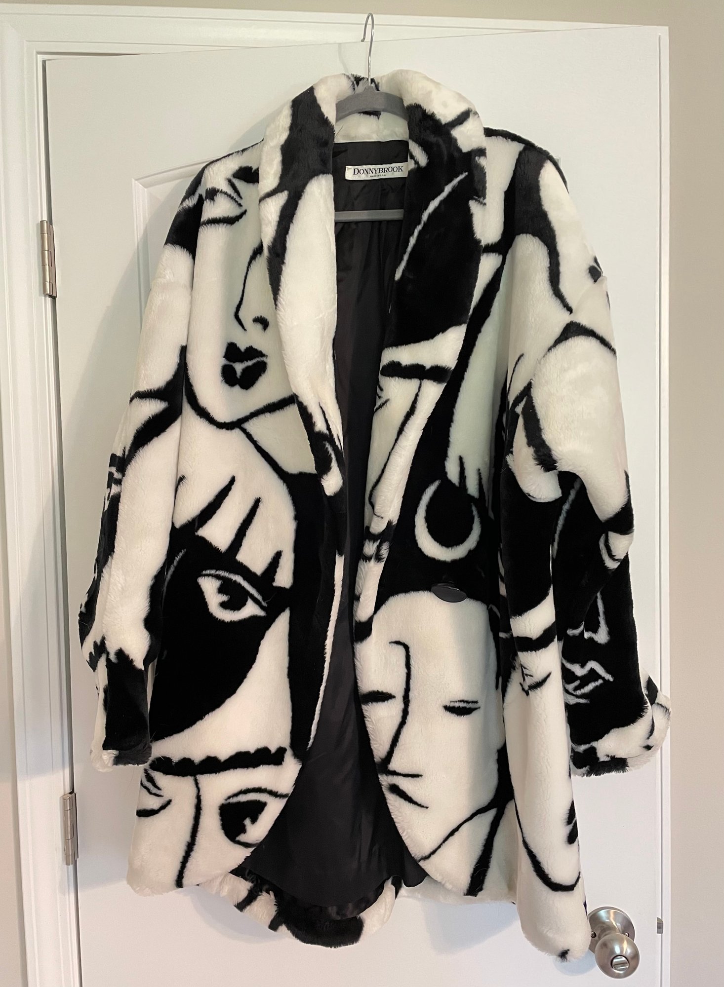 Vintage Donnybrook Black And White Patterned Faces Faux Fur Coat 2477 Auctionninja