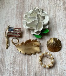 Collection Of Beautiful Pins And Brooches