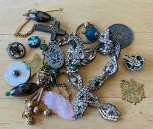 Lot Of Broken / Mismatched Jewelry. As Is