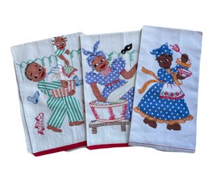Beautiful Set Of Vintage Tea Towels