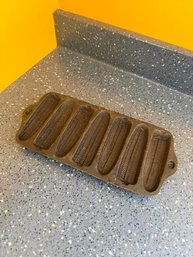 Cast Iron Corn Bread Pan Vintage Taiwan Bakeware