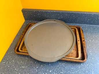 Pizza Pan And Two Wilton Cookie Sheets Bakeware
