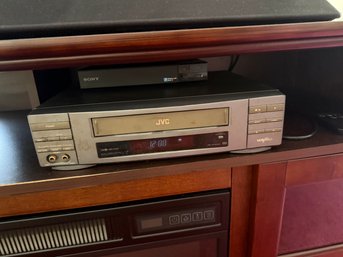 JVC VCR Movie Player