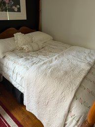 Bedding Comforter Pillows Sheets Full Size Linens