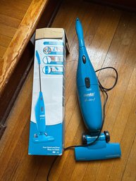 Vacuum Eureka! 4 In 1 Blue
