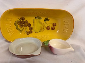 Nice California Ceramic Bread 'basket' With 1/3 Cup Measuring Turnip And Oven Safe Small Pan