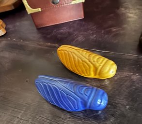 Interesting Cicada Ceramic Salt And Pepper Shaker