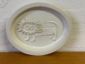 Vintage Bennington Potters White Lion Wall Hanging Plate