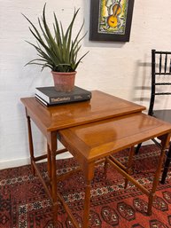 Pair Of Nesting Tables With Spindle Legs Solid Wood