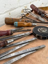 Primitive Tools With Carved  Wood Handles  Lufkin And Stanley Folding Rulers!