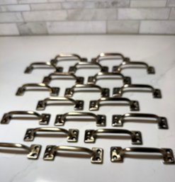 Knobs And Hardware:    Window Sash, Door Or Cabinet. New In Box, Quantity 20