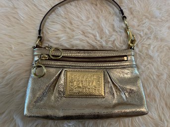 Coach Poppy Gold Wristlet With Hang Tag
