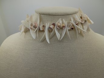 Vintage Seashell Choker