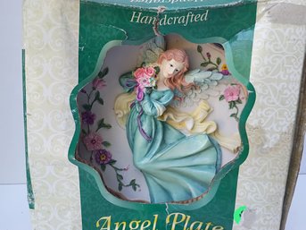 Hand-painted Three-dimensional Angel Decorative Plate