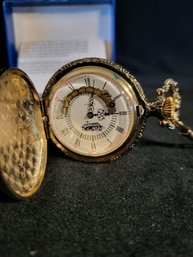 Quartz Gold Train Watch