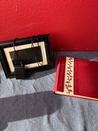 Digital Picture Frame & Journal