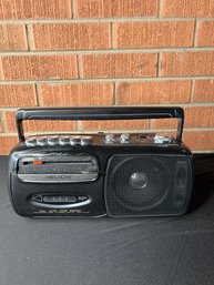 Hitachi Radio