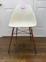 014 - WONDERFUL SHELL STYLE CHAIR