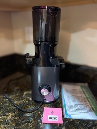 020 - Electric Slow Juicer With Accessories