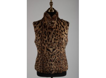 Fur Vest With Cheetah-Print Pattern - Sleeveless Spotted Coat