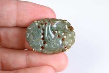 14k Yellow Gold, Jade Carved Brooch Jewelry Gemstone