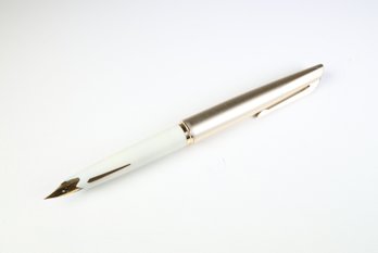 Platinum Vintage Fountain Pen 18K 585 Gold Fine Nib Silver White