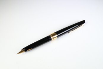 PLATINUM POCKET VINTAGE FOUNTAIN PEN BLACK WITH GOLD TRIM 18K GOLD NIB