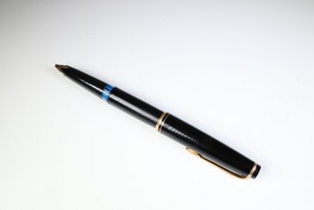Montblanc No.22 Fountain Pen 14C 14k Gold Fine (F) Nib Black