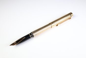 Vintage SHEAFFER TARGA 1005 Imperial Brass Fluted 14K Gold Nib Fountain Pen