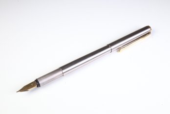 Montblanc Noblesse Germany Vintage Silver & Gold Tone 14k Gold Nib Fountain Pen