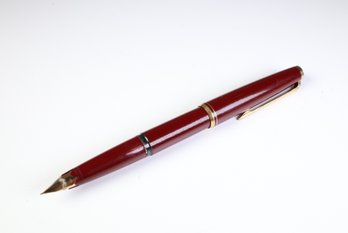 MONTBLANC~ 221PR~ Burgundy, Model 36 501 14K 585 Fountain Pen