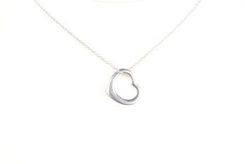 Tiffany & Co. Small Heart Tag Pendant Necklace Sterling Silver 925 Peretti