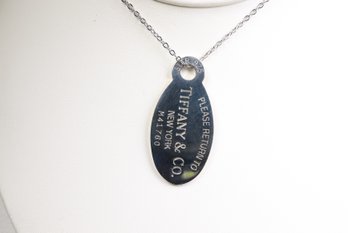 Tiffany&Co. Return To Tiffany Oval Tag Necklace Pendant Sterling Silver 925