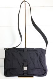 Gucci Black Travel Shoulder Bag With Buckle Clasp