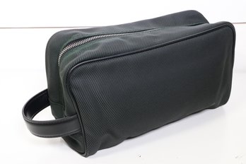 Louis Vuitton Taiga Parana Toiletry Bag