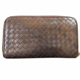 Bottega Veneta Intrecciato Brown Woven Leather Zip Around Wallet Purse