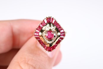 18k Yellow Gold, Natural Ruby & Diamond Ring 3.24ctw, 3.85 Grams Jewelry Gemstone Diamonds