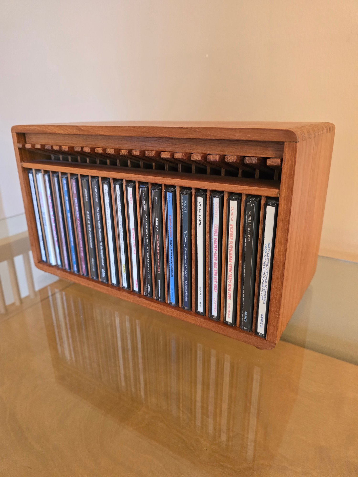 Kalmar Designs Teak Wood Cd Holder #65371 | Auctionninja.com