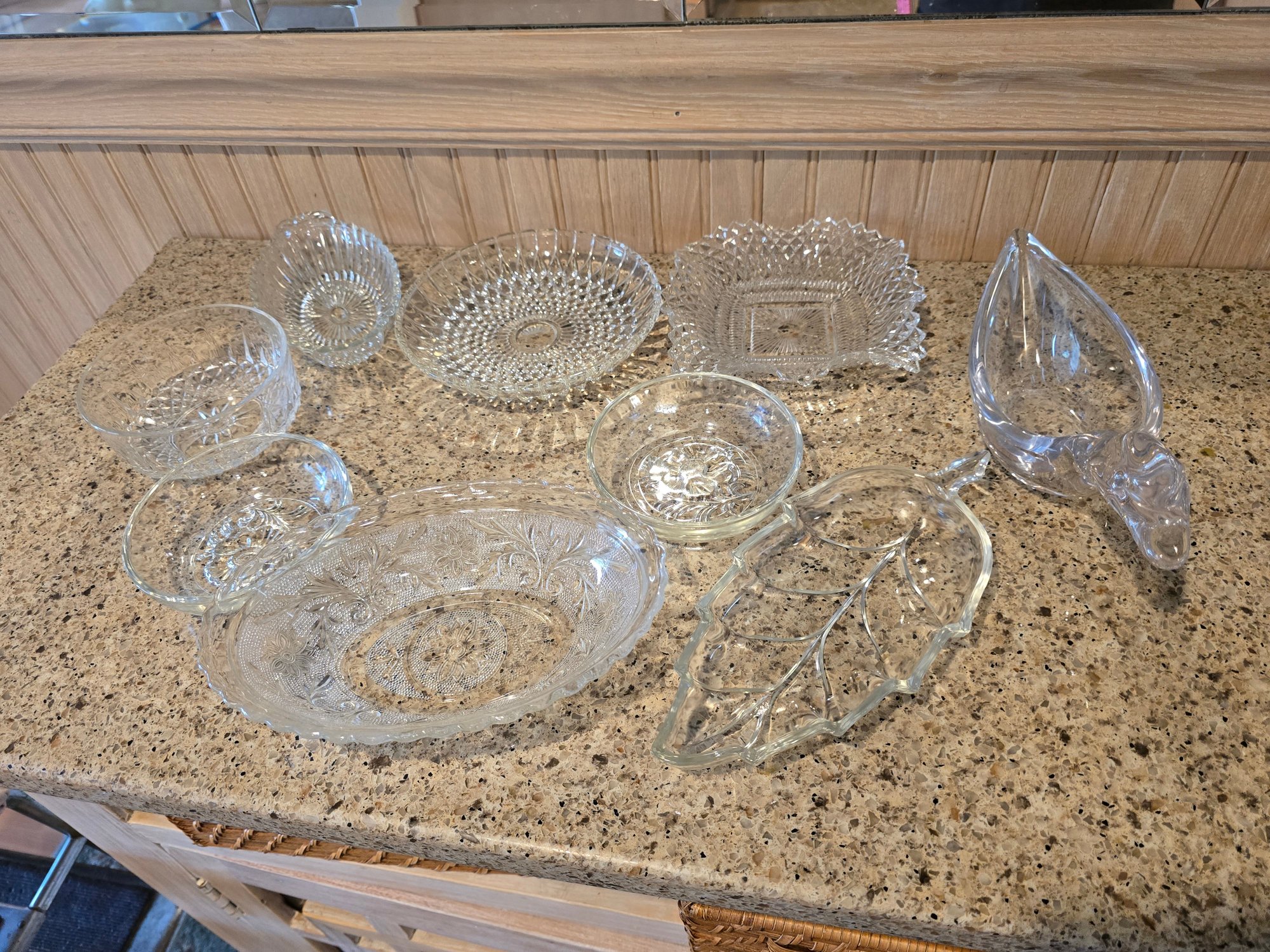 9 Piece Assorted Glassware Lot #70531 | Auctionninja.com
