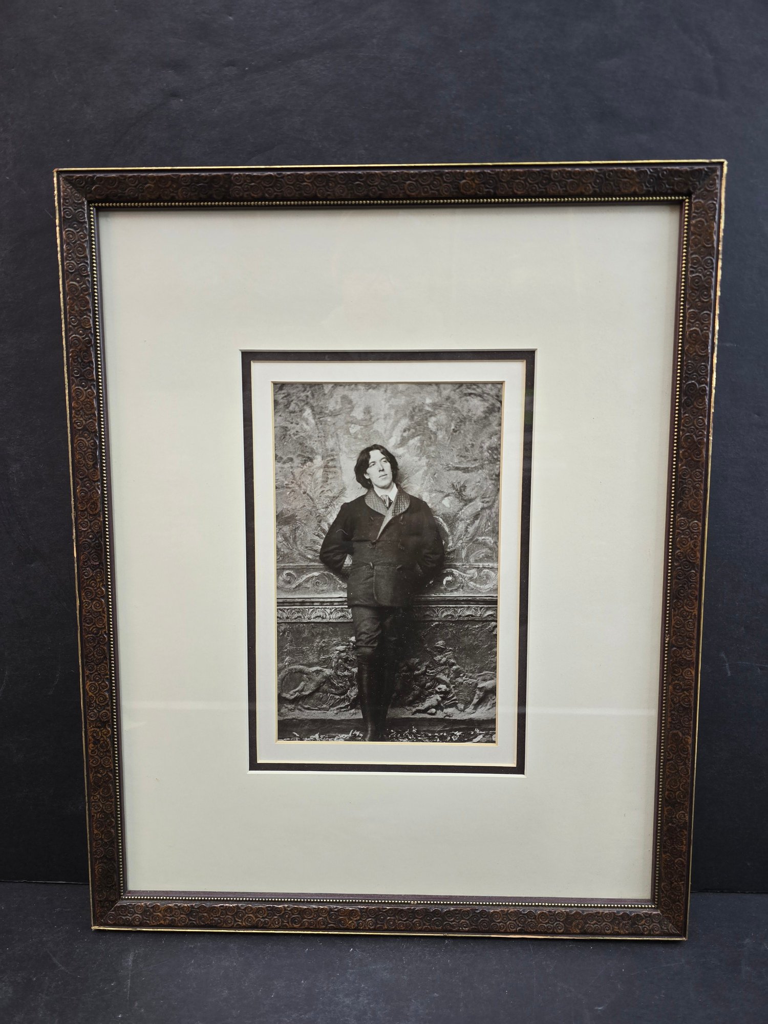 Textured Wood Framed Black And White Portrait Of Oscar Wilde #75888 ...