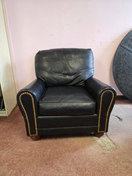 Leather Lounge Chair With Nailhead Trim Design